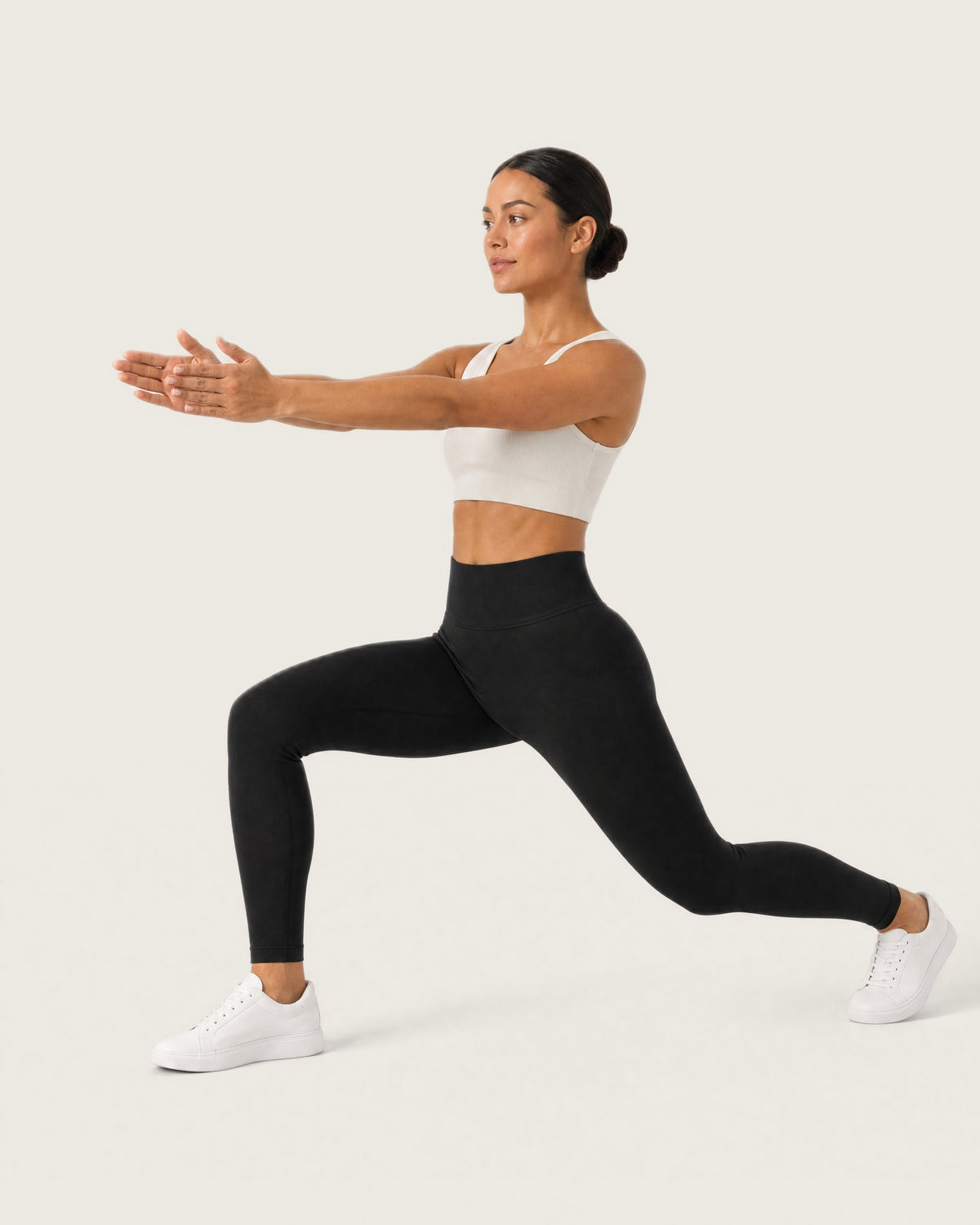 ROMY Sculpt Seamless Legging in Black — in movement
